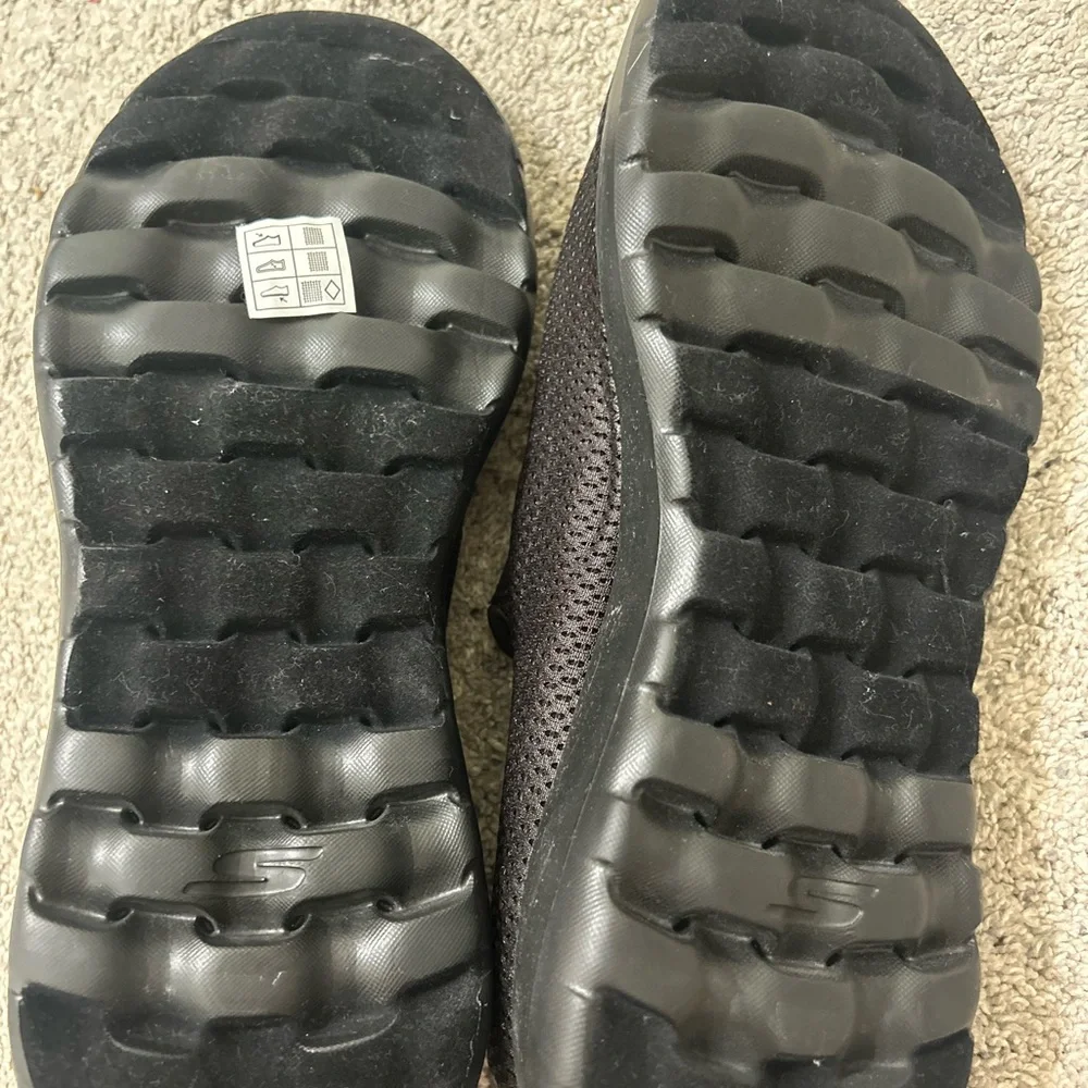 Men’s Skechers Go Walk Black Slip-On Performance Walking Shoes